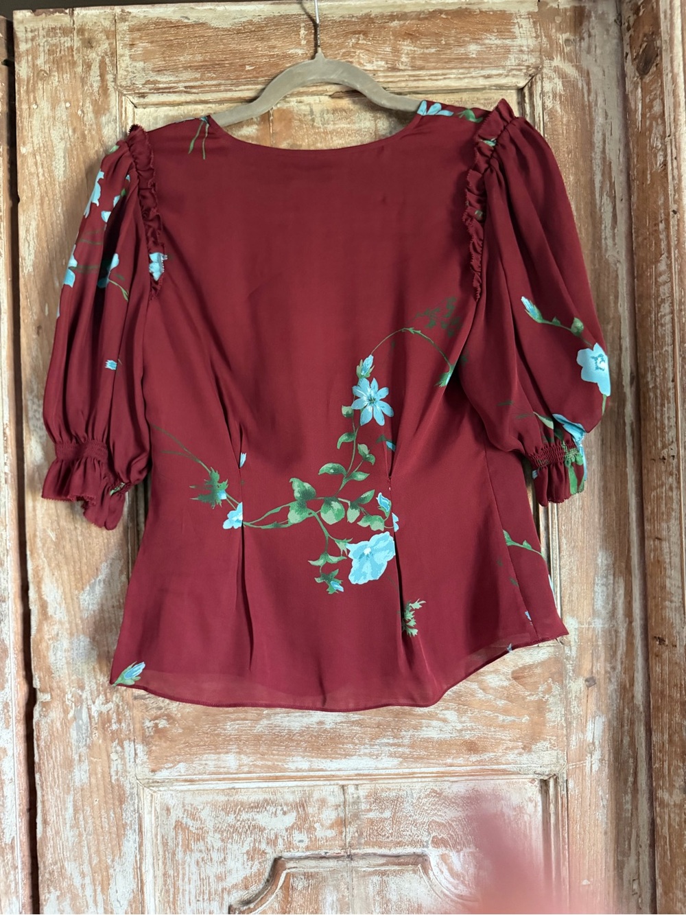 Joie Burgundy Anevy silk Floral V-Neck Puff Sleeve Blouse size M NWT - Picture 4 of 6